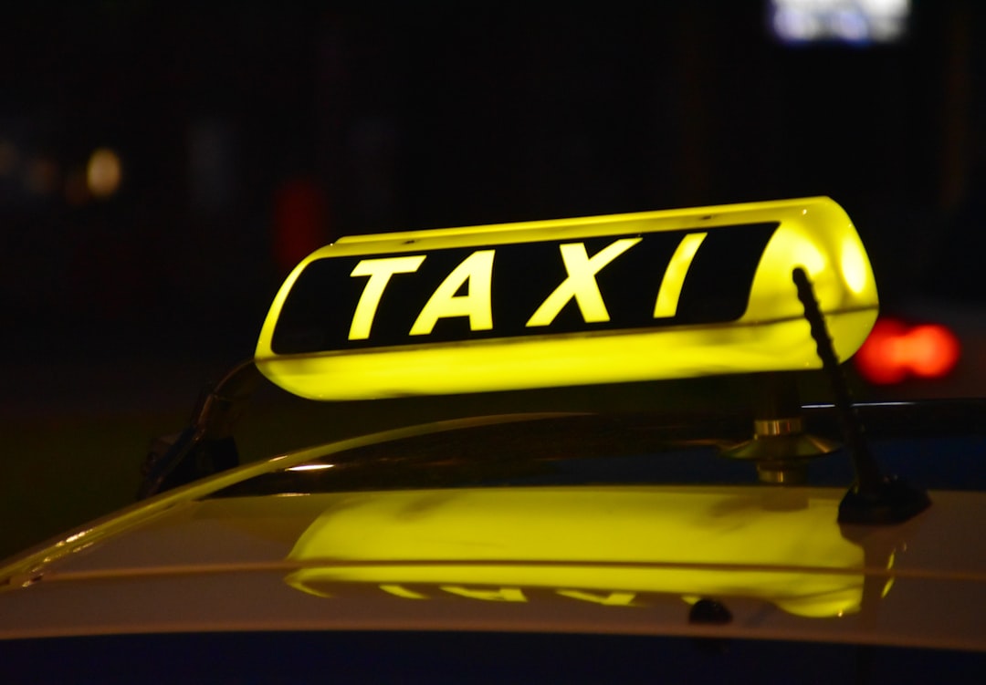 Glasreinigung bei Taxi Landenberger Glasreinigung bei Taxi Landenberger – streifenfreie Reinigung von Fenstern durch T&S Reinigung